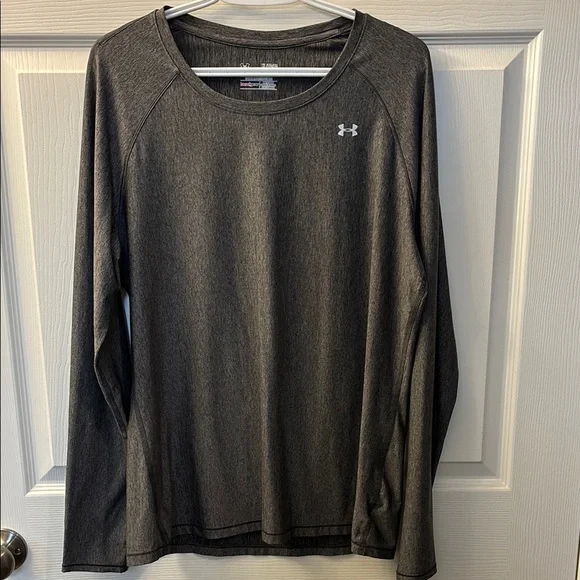 Under Armour Gray Long Sleeve Shirt - Picture 1 of 3